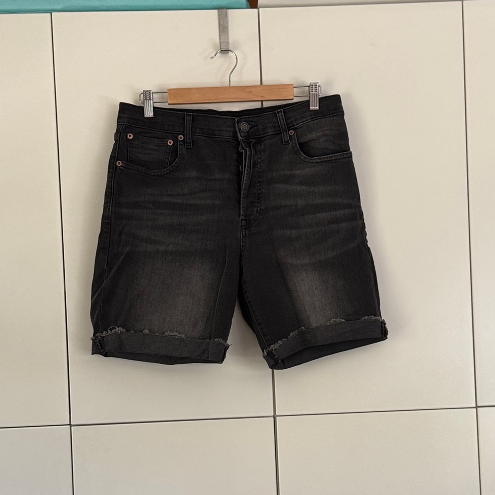 EUC GAP Women's Washed Black Denim Bermuda Shorts sz12